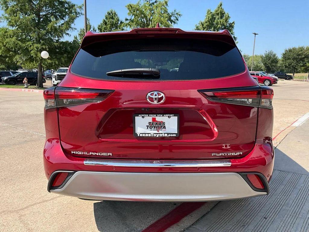 used 2024 Toyota Highlander car, priced at $46,901