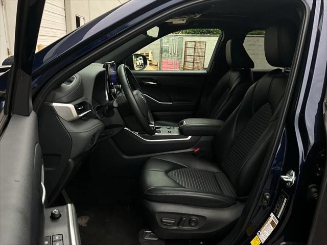 used 2024 Toyota Highlander car, priced at $38,901