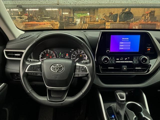 used 2023 Toyota Highlander car, priced at $33,901