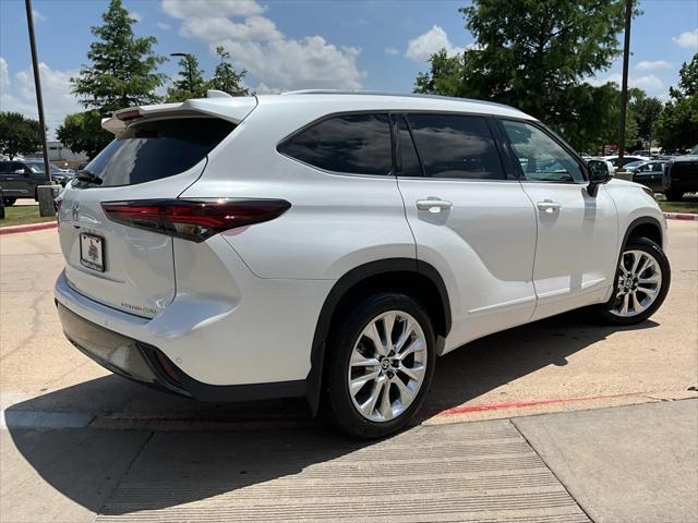 used 2024 Toyota Highlander car, priced at $44,901