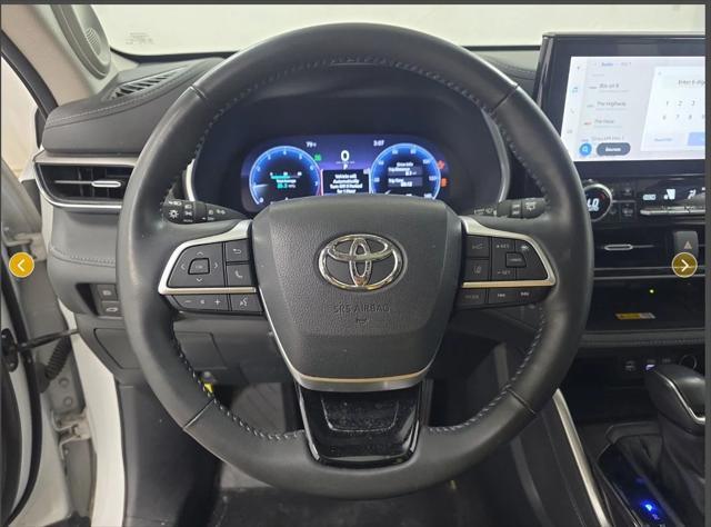 used 2024 Toyota Highlander car, priced at $45,901