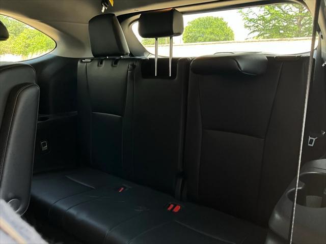 used 2024 Toyota Highlander car, priced at $44,901