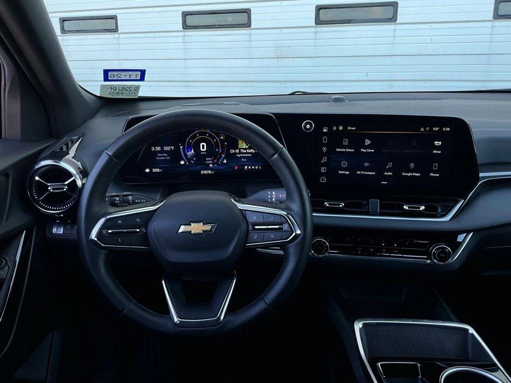 used 2025 Chevrolet Equinox car, priced at $23,901