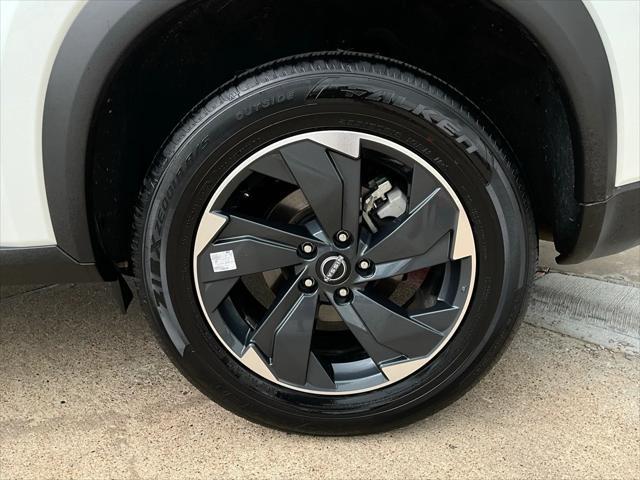 used 2024 Nissan Rogue car, priced at $21,901
