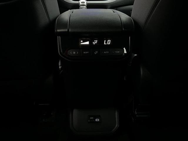 used 2024 Toyota Highlander car, priced at $37,901