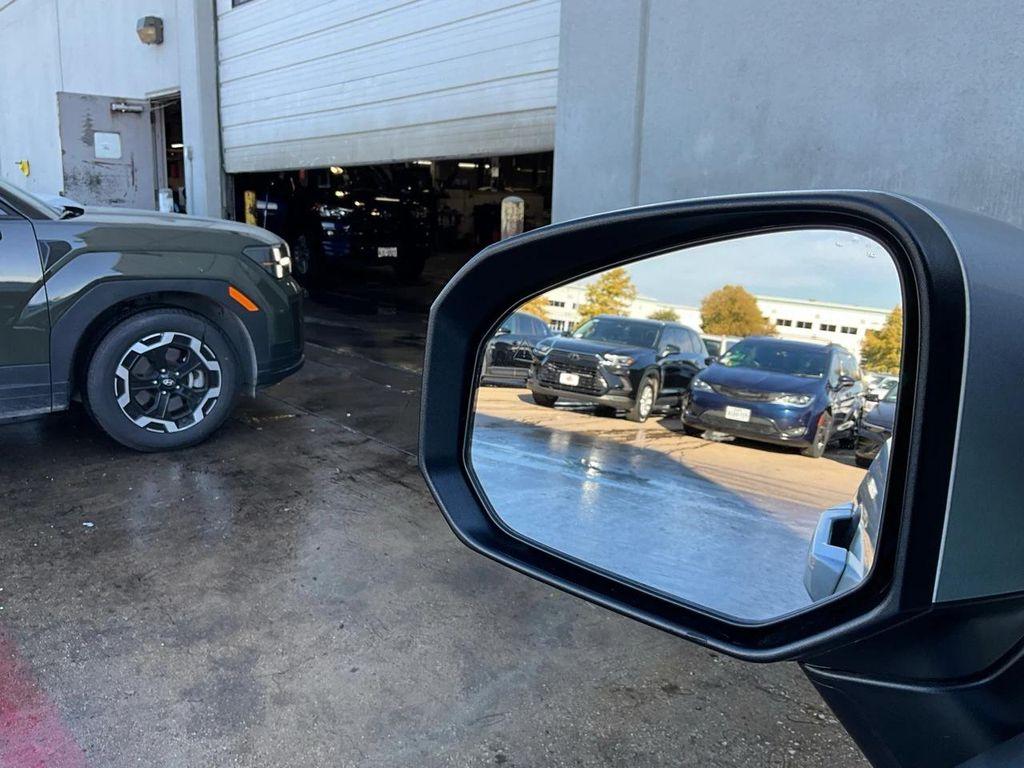 used 2025 Hyundai Santa Fe car, priced at $28,901