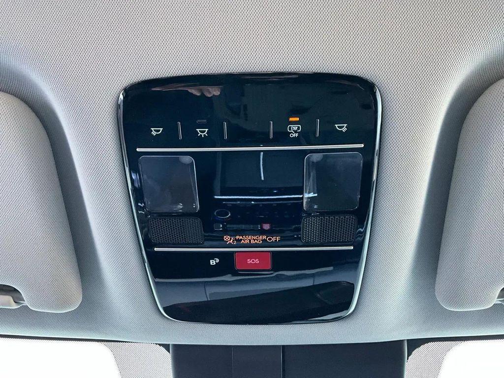 used 2025 Hyundai Santa Fe car, priced at $28,901