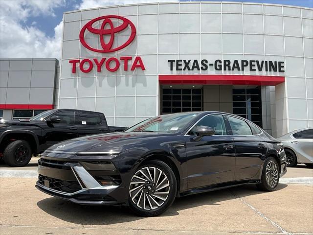 used 2024 Hyundai Sonata Hybrid car, priced at $22,901