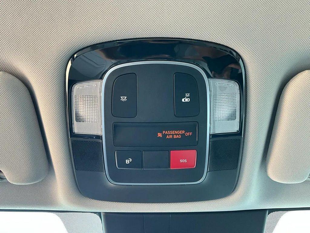 used 2024 Hyundai Sonata Hybrid car, priced at $22,401