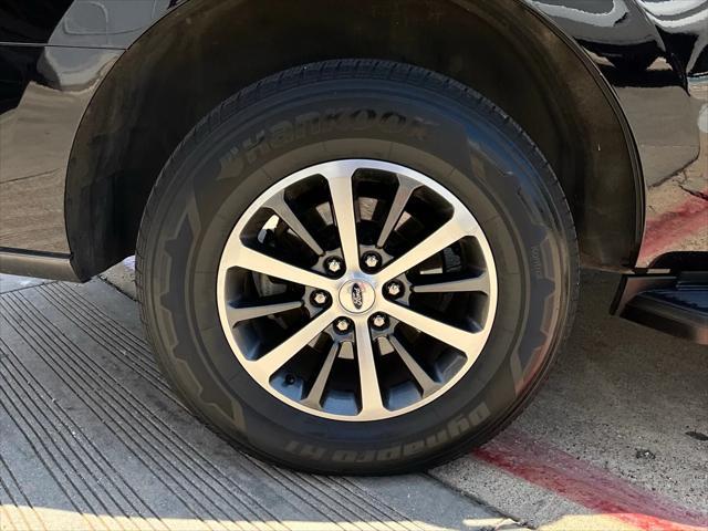 used 2021 Ford Expedition car, priced at $33,901