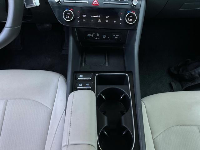 used 2024 Hyundai Sonata Hybrid car, priced at $22,901