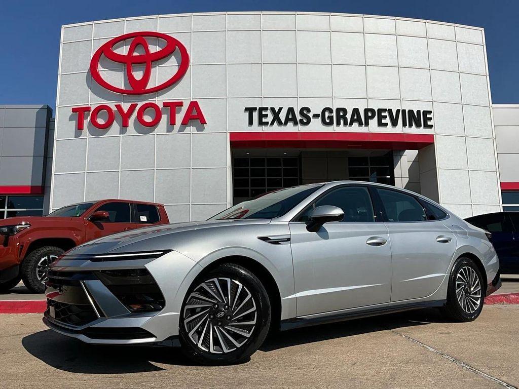 used 2024 Hyundai Sonata Hybrid car, priced at $21,901