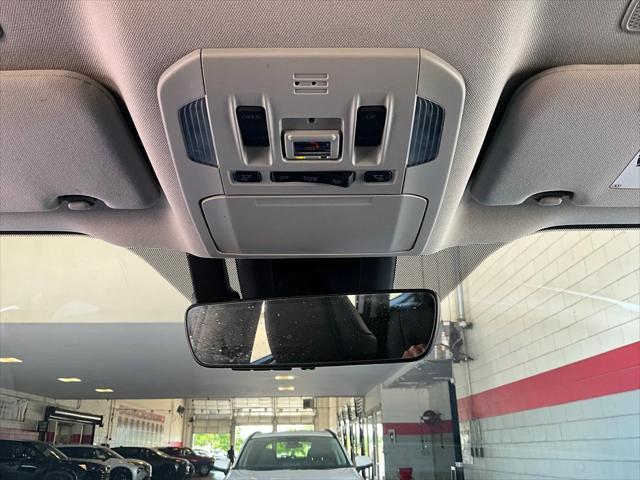 used 2023 Toyota Highlander car, priced at $35,901