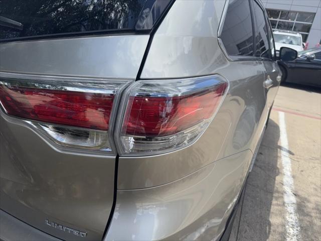 used 2015 Toyota Highlander car