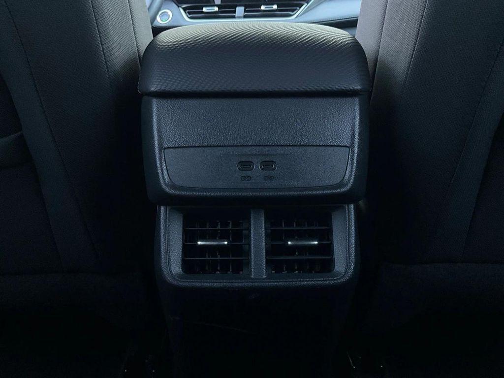 used 2025 Chevrolet Equinox car, priced at $26,901