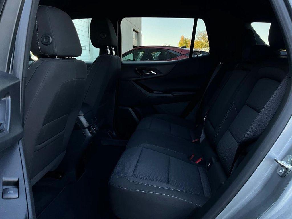 used 2025 Chevrolet Equinox car, priced at $26,901