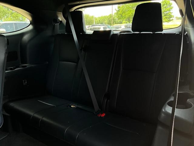 used 2024 Toyota Highlander car, priced at $37,901