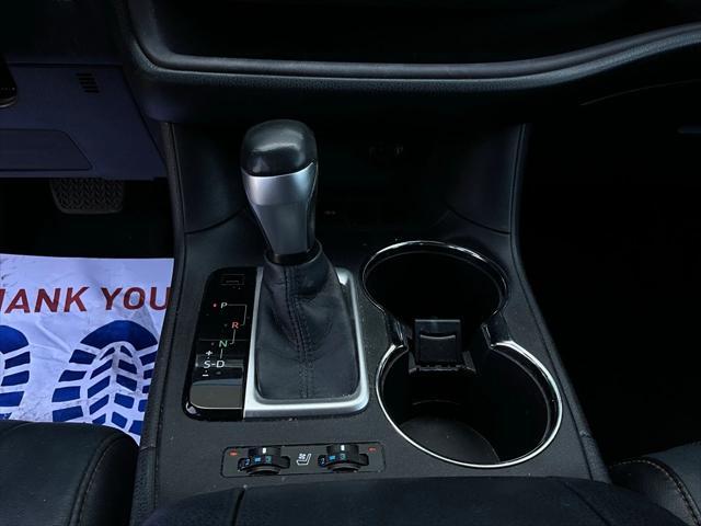 used 2016 Toyota Highlander car, priced at $20,901