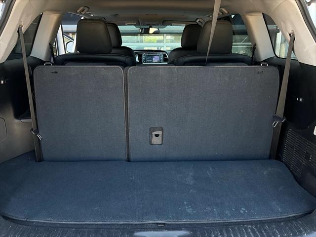 used 2016 Toyota Highlander car, priced at $20,901