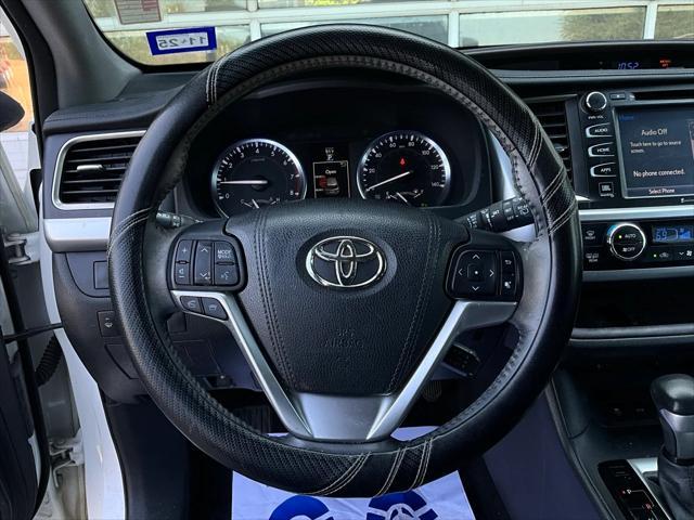 used 2016 Toyota Highlander car, priced at $20,901