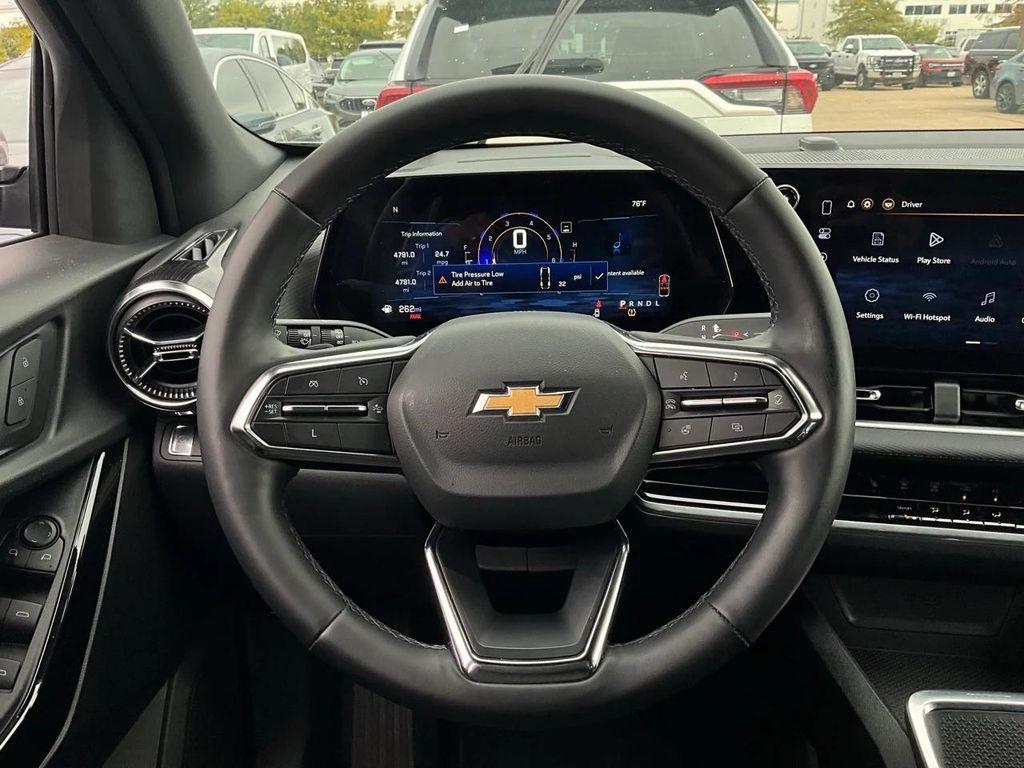 used 2025 Chevrolet Equinox car, priced at $22,901