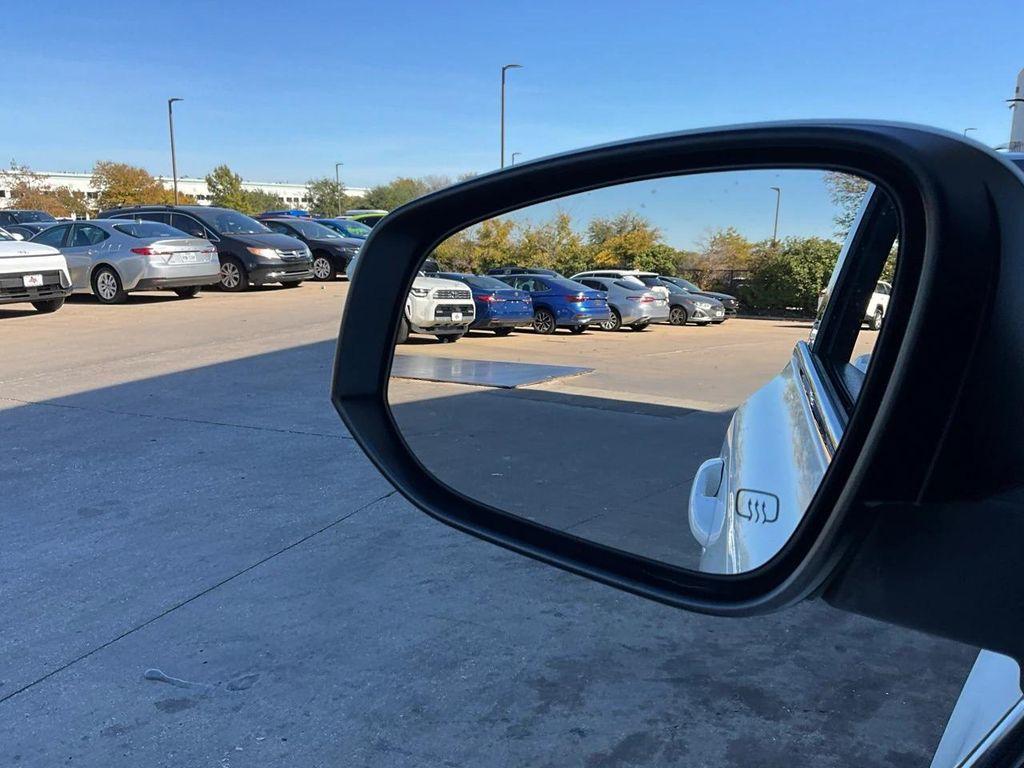 used 2018 Toyota Highlander car, priced at $16,901