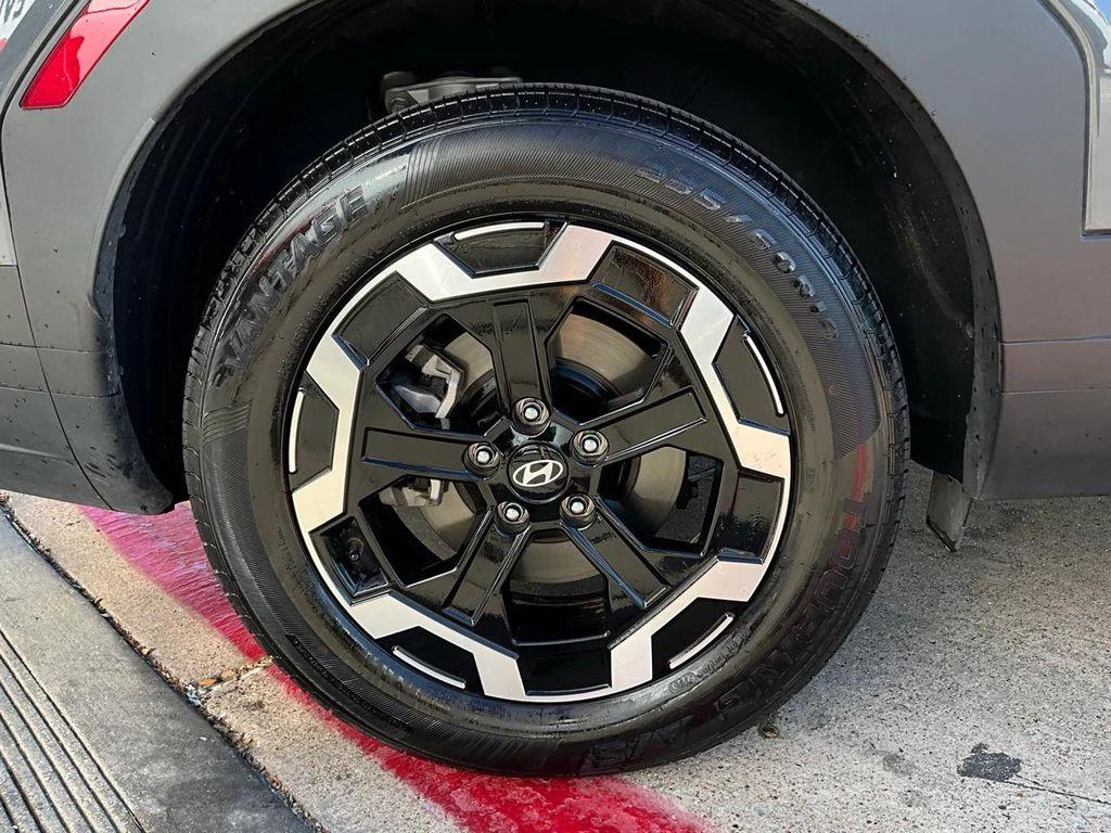 used 2025 Hyundai Santa Fe car, priced at $28,601