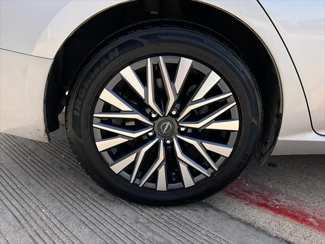 used 2023 Nissan Altima car, priced at $17,901