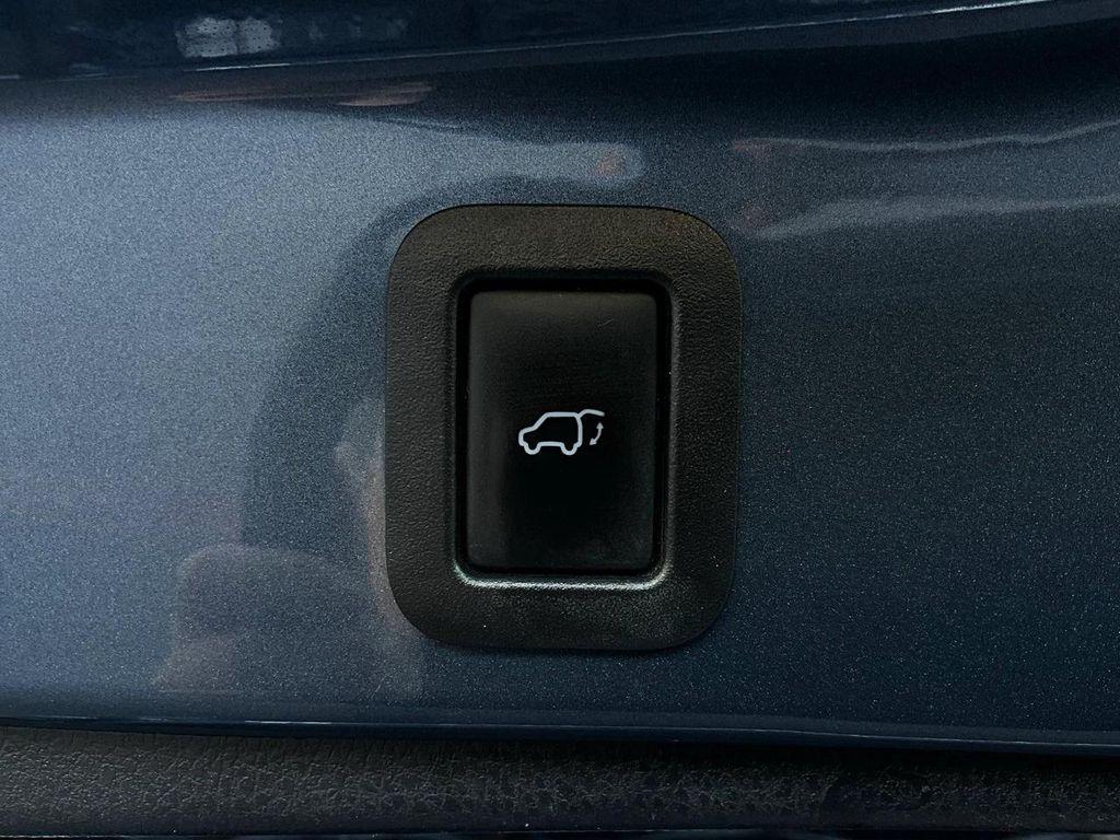used 2017 Toyota Highlander car, priced at $19,901