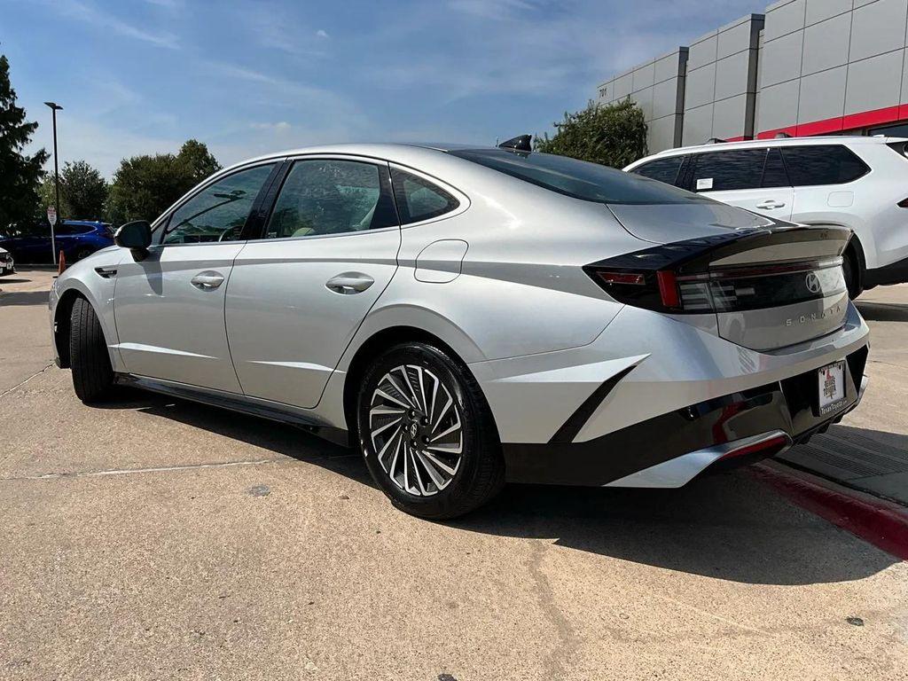 used 2024 Hyundai Sonata Hybrid car, priced at $21,901