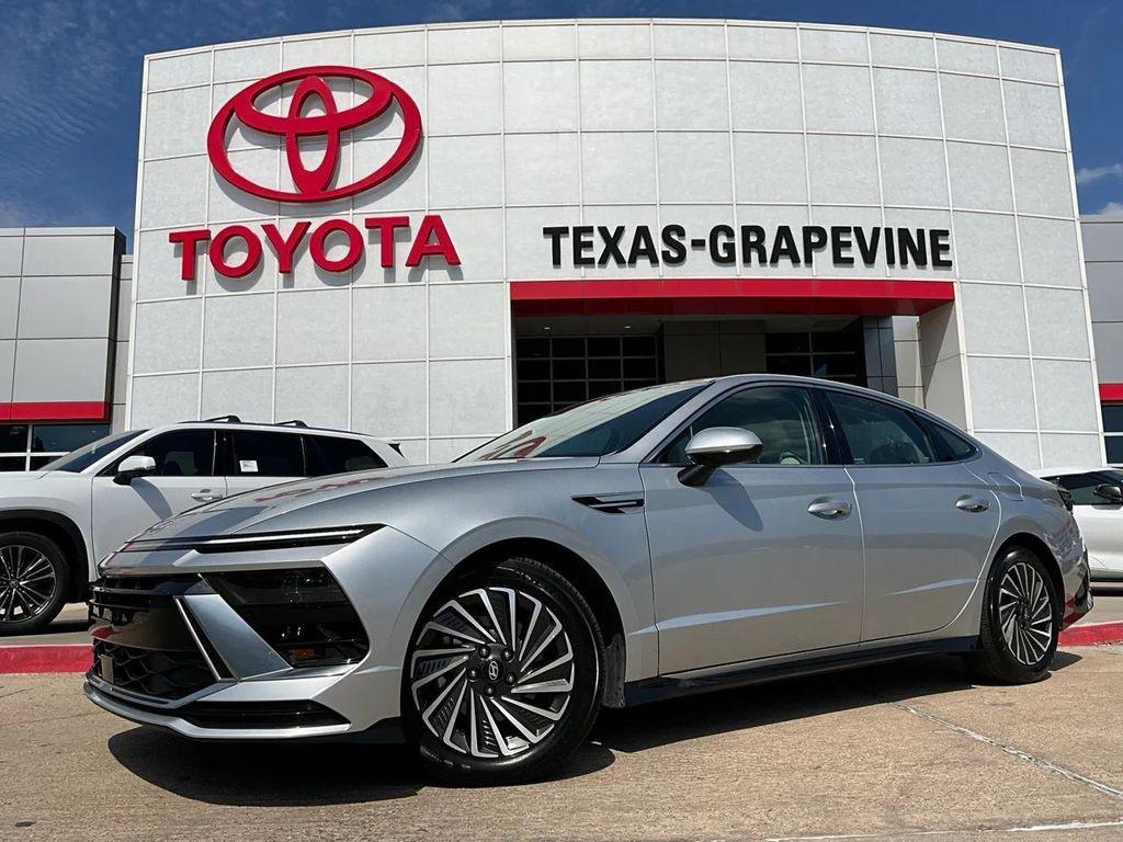 used 2024 Hyundai Sonata Hybrid car, priced at $21,901