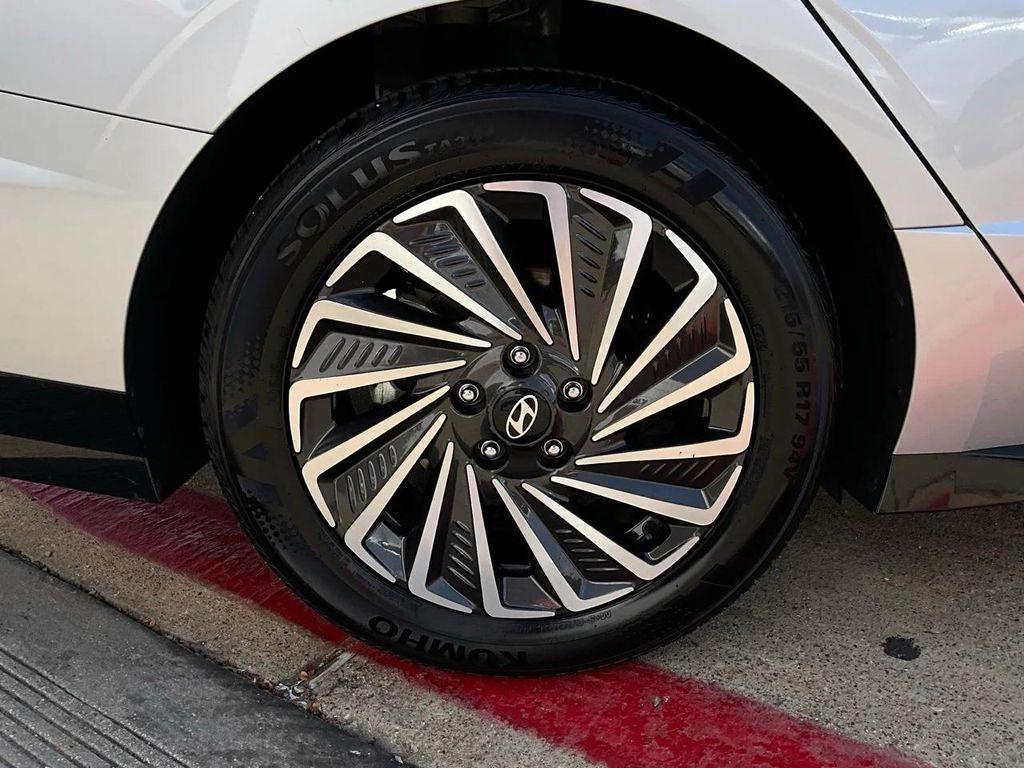 used 2024 Hyundai Sonata Hybrid car, priced at $21,901