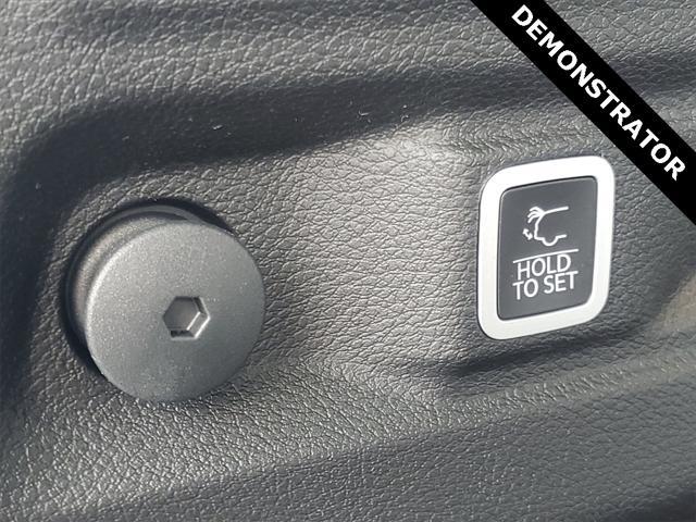 new 2025 Jeep Grand Cherokee L car, priced at $45,739