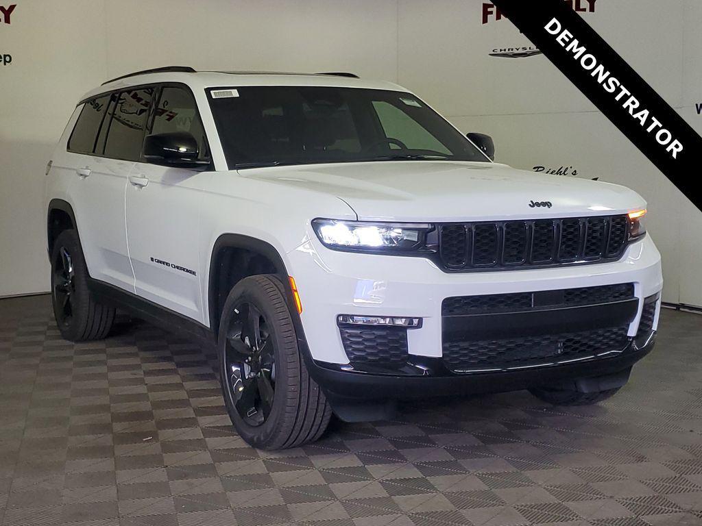 new 2025 Jeep Grand Cherokee L car, priced at $39,489