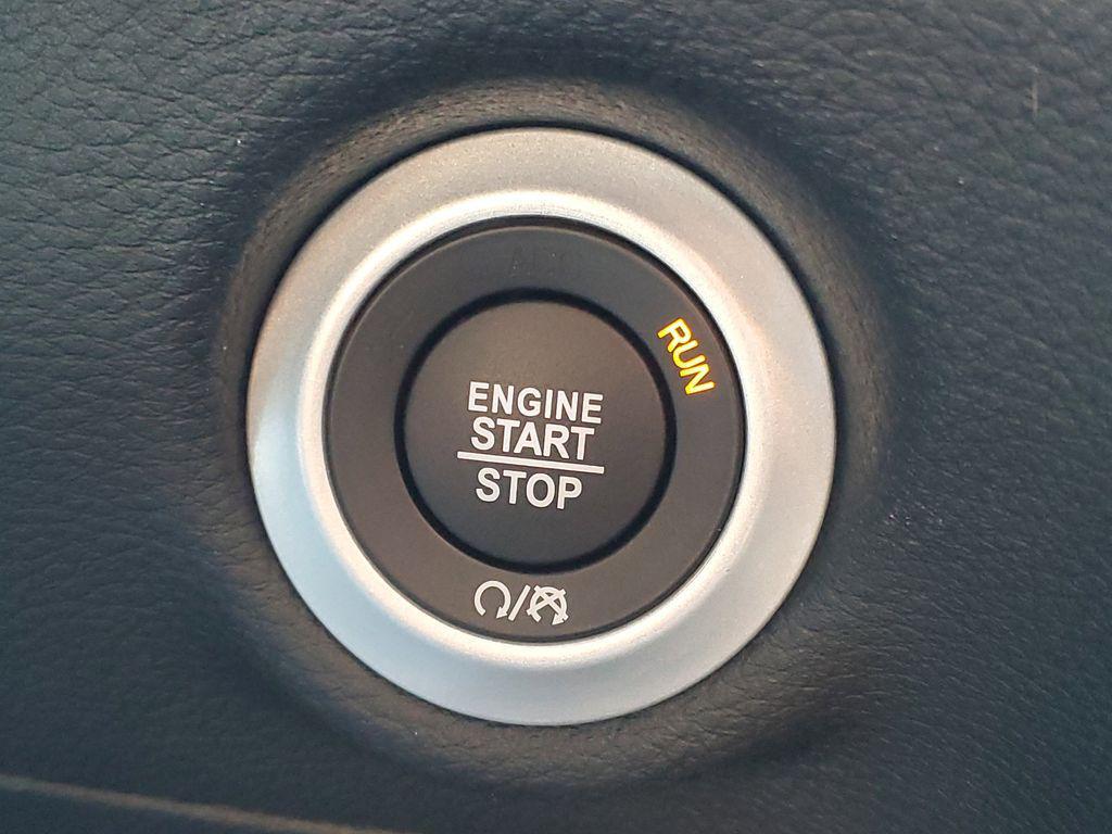 new 2025 Chrysler Pacifica car