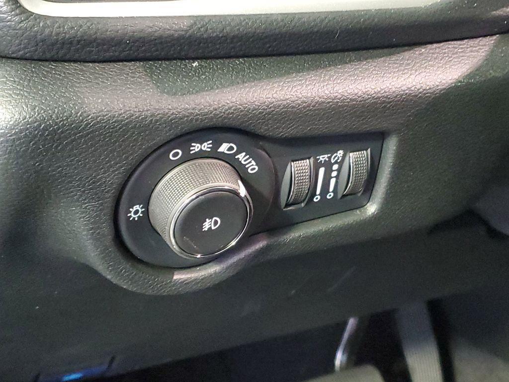 new 2025 Chrysler Pacifica car