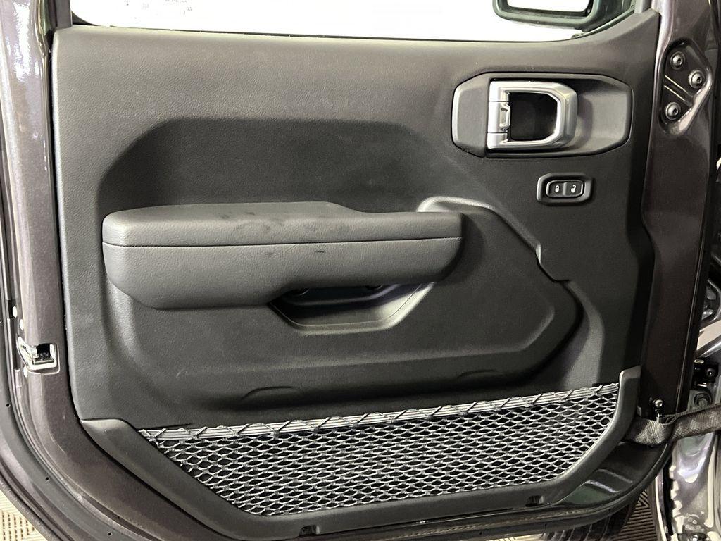 new 2026 Jeep Wrangler car, priced at $40,585