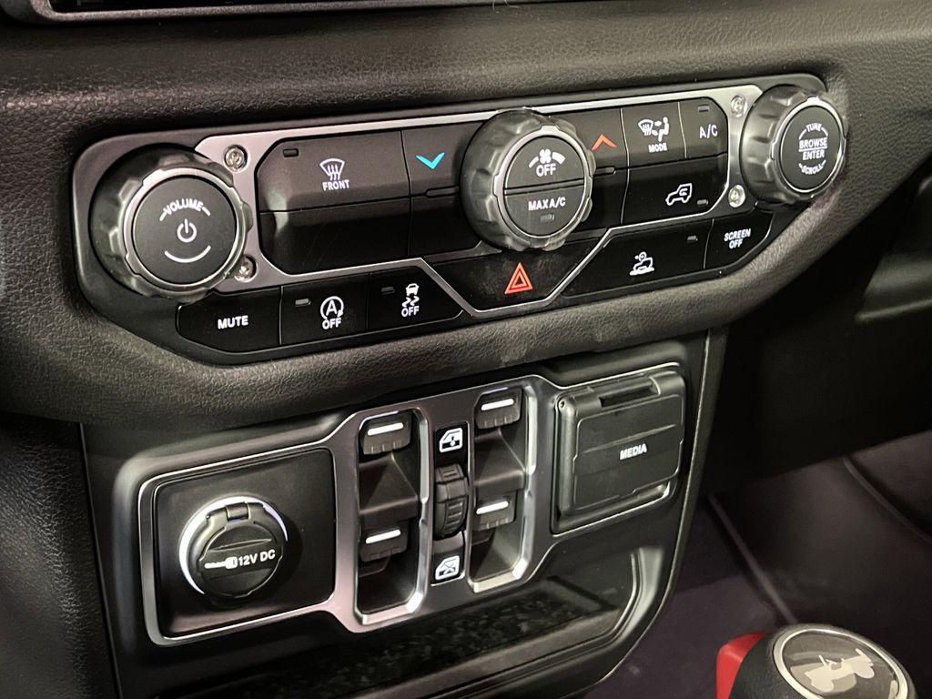 new 2026 Jeep Wrangler car, priced at $40,585