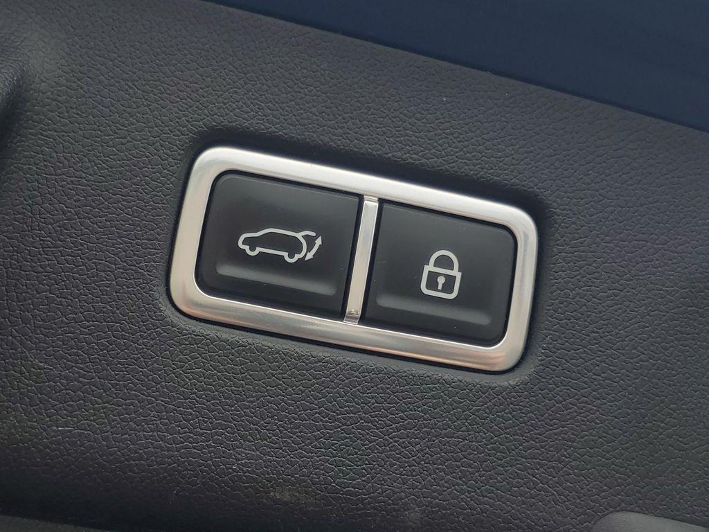 used 2021 Kia Sorento car, priced at $22,728