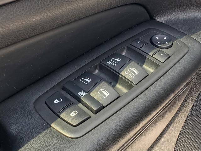 used 2021 Jeep Grand Cherokee car, priced at $25,990