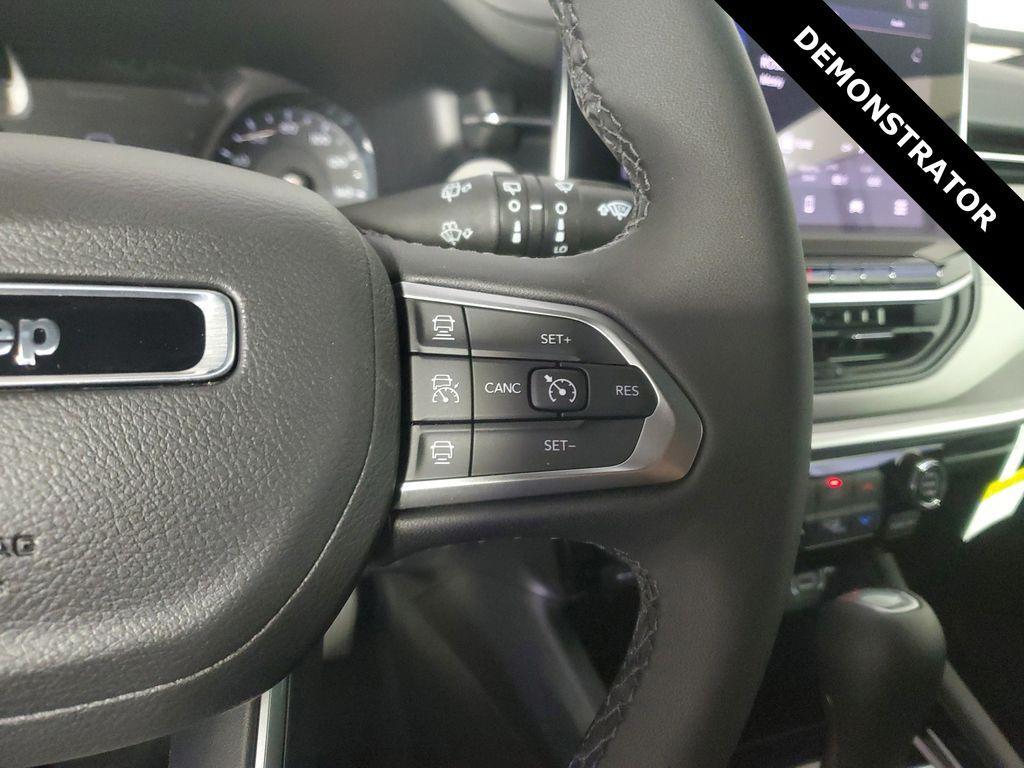 new 2025 Jeep Compass car, priced at $28,989