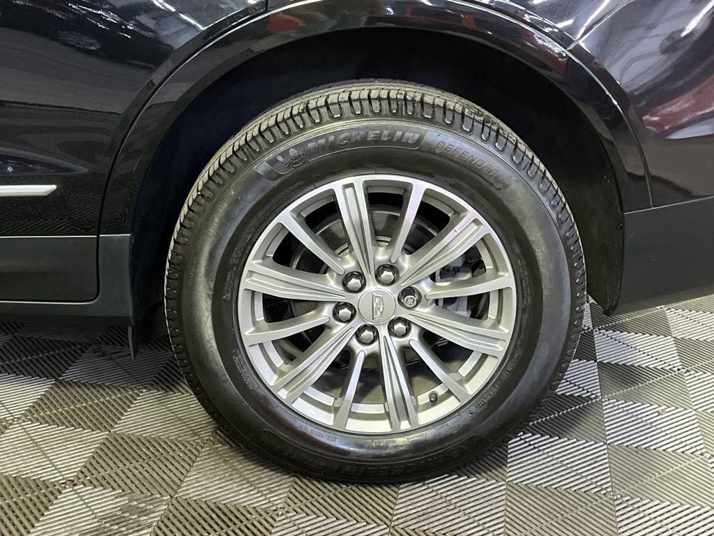 used 2019 Cadillac XT5 car, priced at $14,111