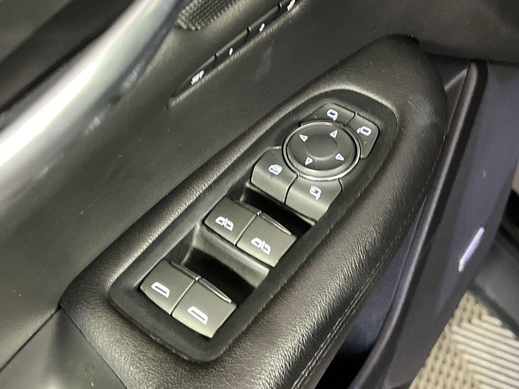 used 2019 Cadillac XT5 car, priced at $14,111