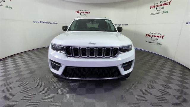 new 2024 Jeep Grand Cherokee car, priced at $39,050