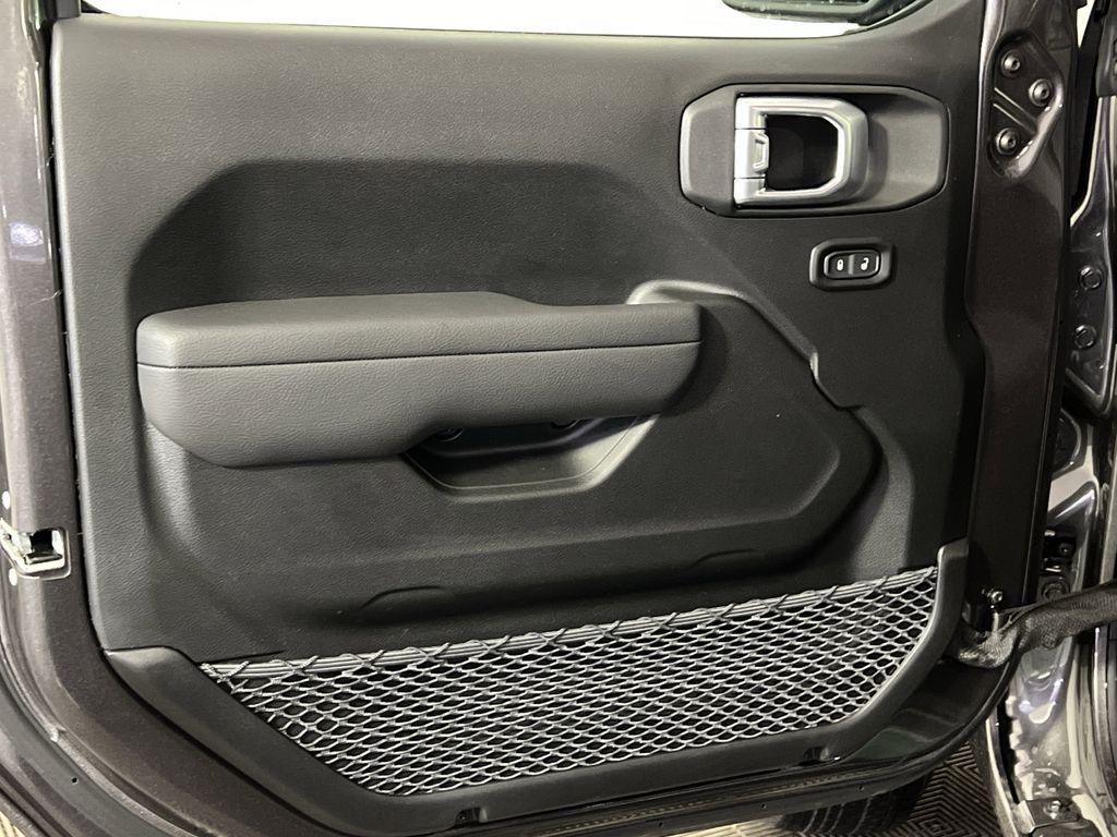 new 2026 Jeep Wrangler car, priced at $40,585