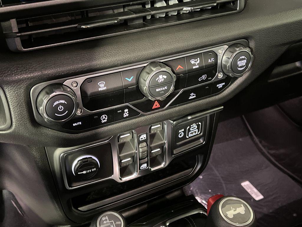 new 2026 Jeep Wrangler car, priced at $40,585