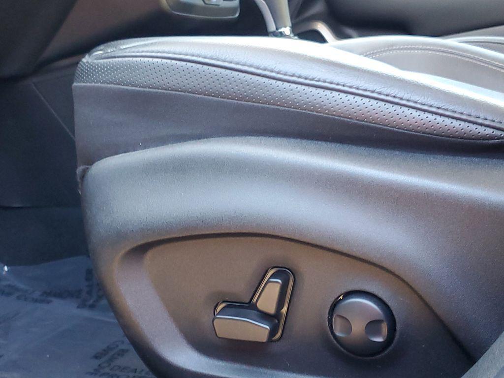 used 2023 Jeep Renegade car, priced at $22,867