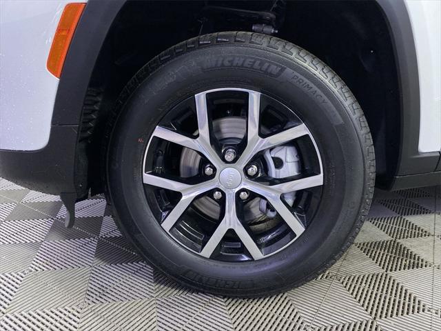 new 2025 Jeep Grand Cherokee car, priced at $41,846