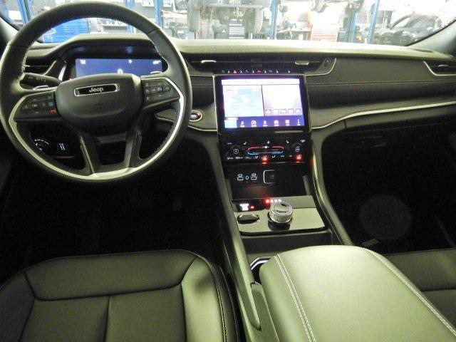 new 2025 Jeep Grand Cherokee car, priced at $42,645
