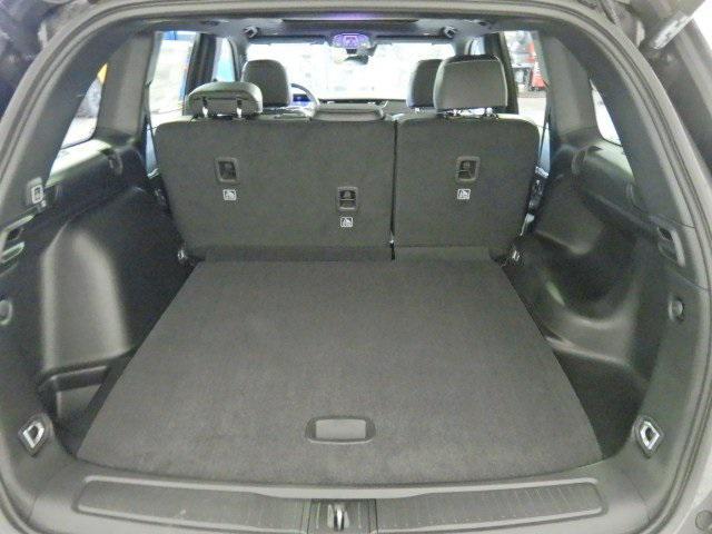new 2025 Jeep Grand Cherokee car, priced at $46,645